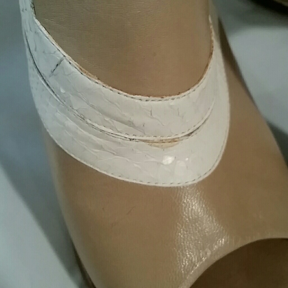 Chloe Tan and White Snake Print Sling Back Heels - Picture 8 of 8